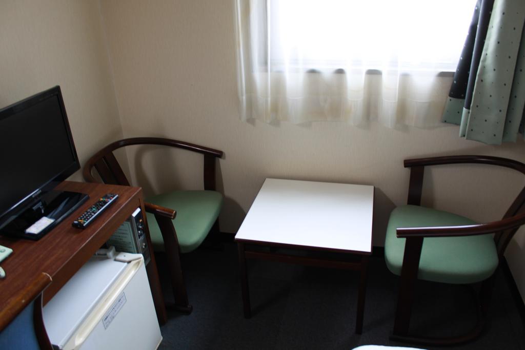 Hotel Green City Sendai Bagian luar foto