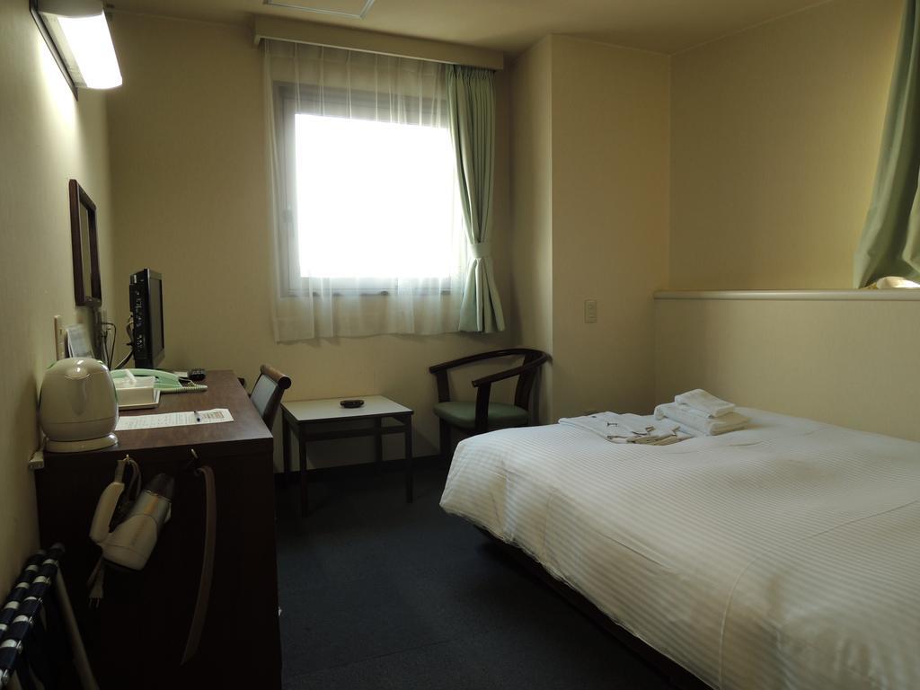 Hotel Green City Sendai Bagian luar foto